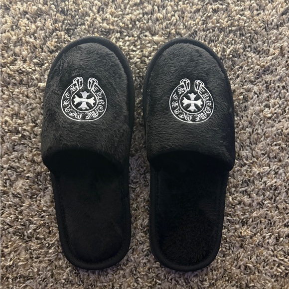 Chrome Hearts Black Slippers - Picture 2 of 2